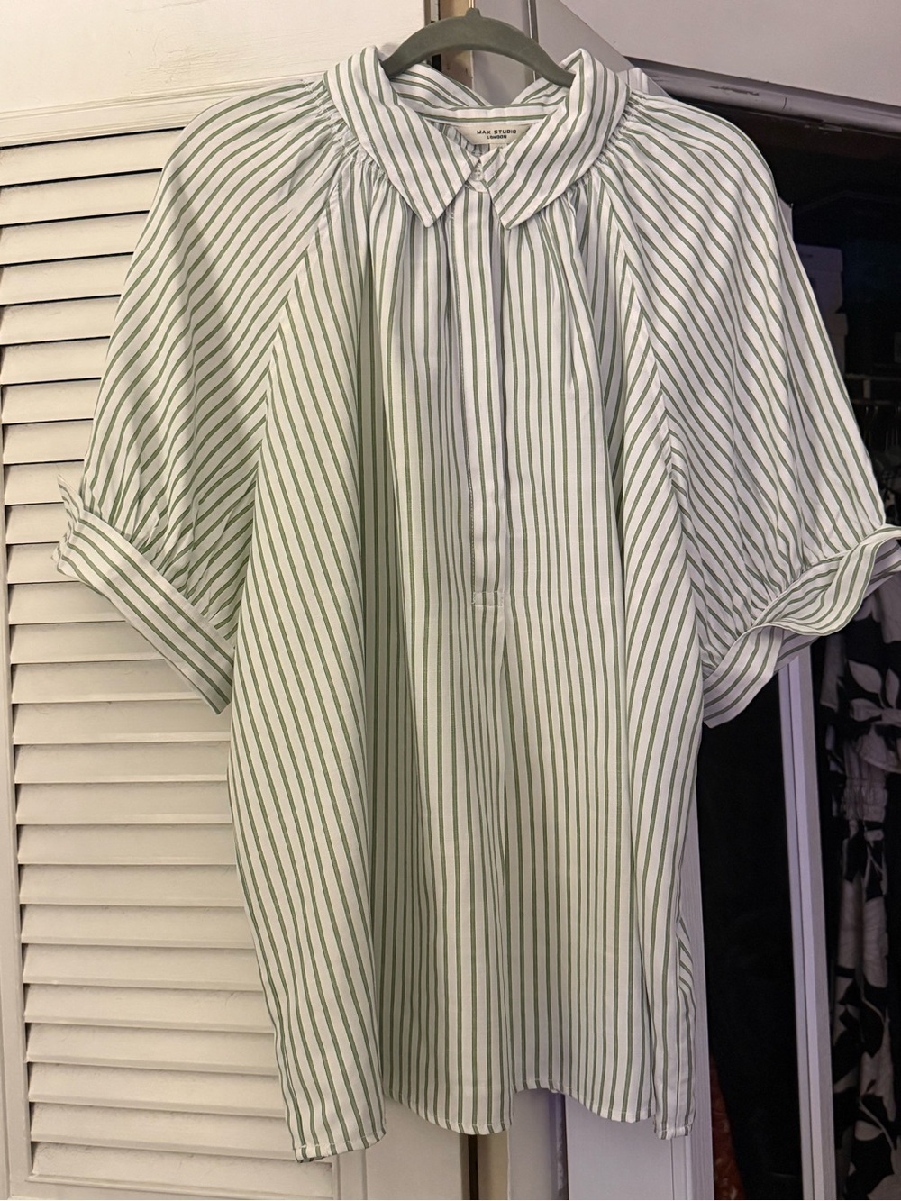 Max Studio White & Light Green Vertical Stripe Short-Sleeve Button-Down